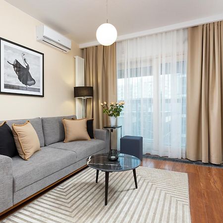 Royal City Center Mennica Residence By Noclegi Renters Varsóvia Exterior foto
